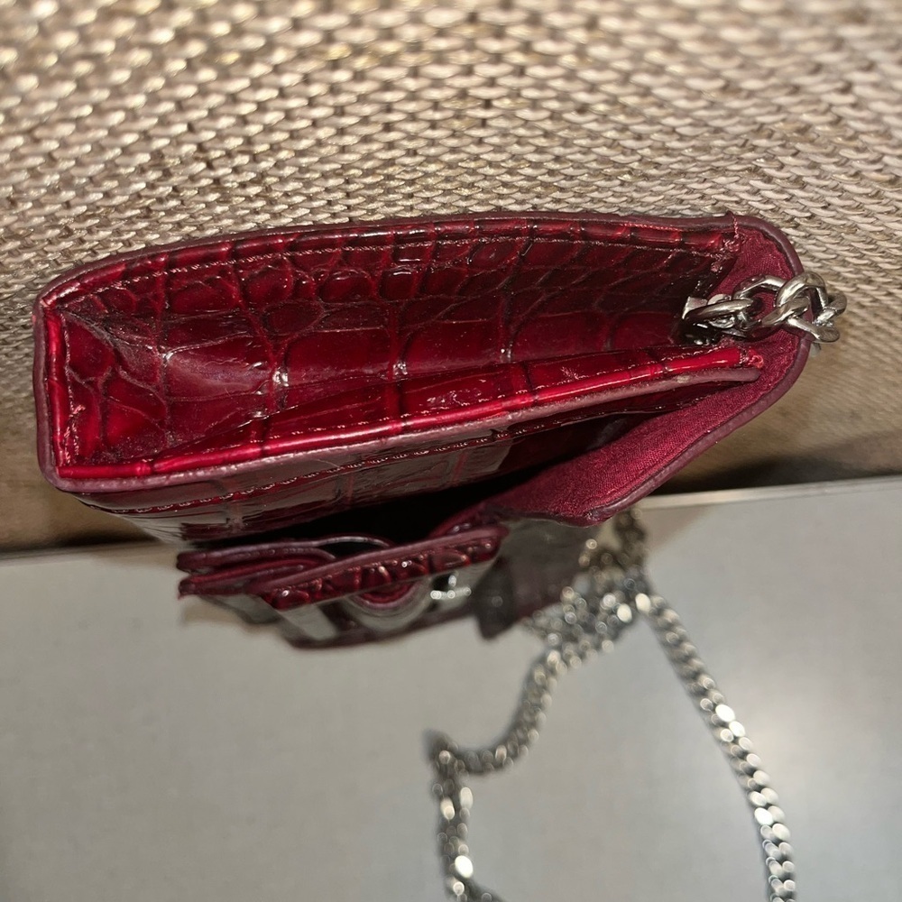 WHITE HOUSE | BLACK MARKET Red Crocodile Clutch Bag with Silver Clasp EUC - Picture 8 of 16